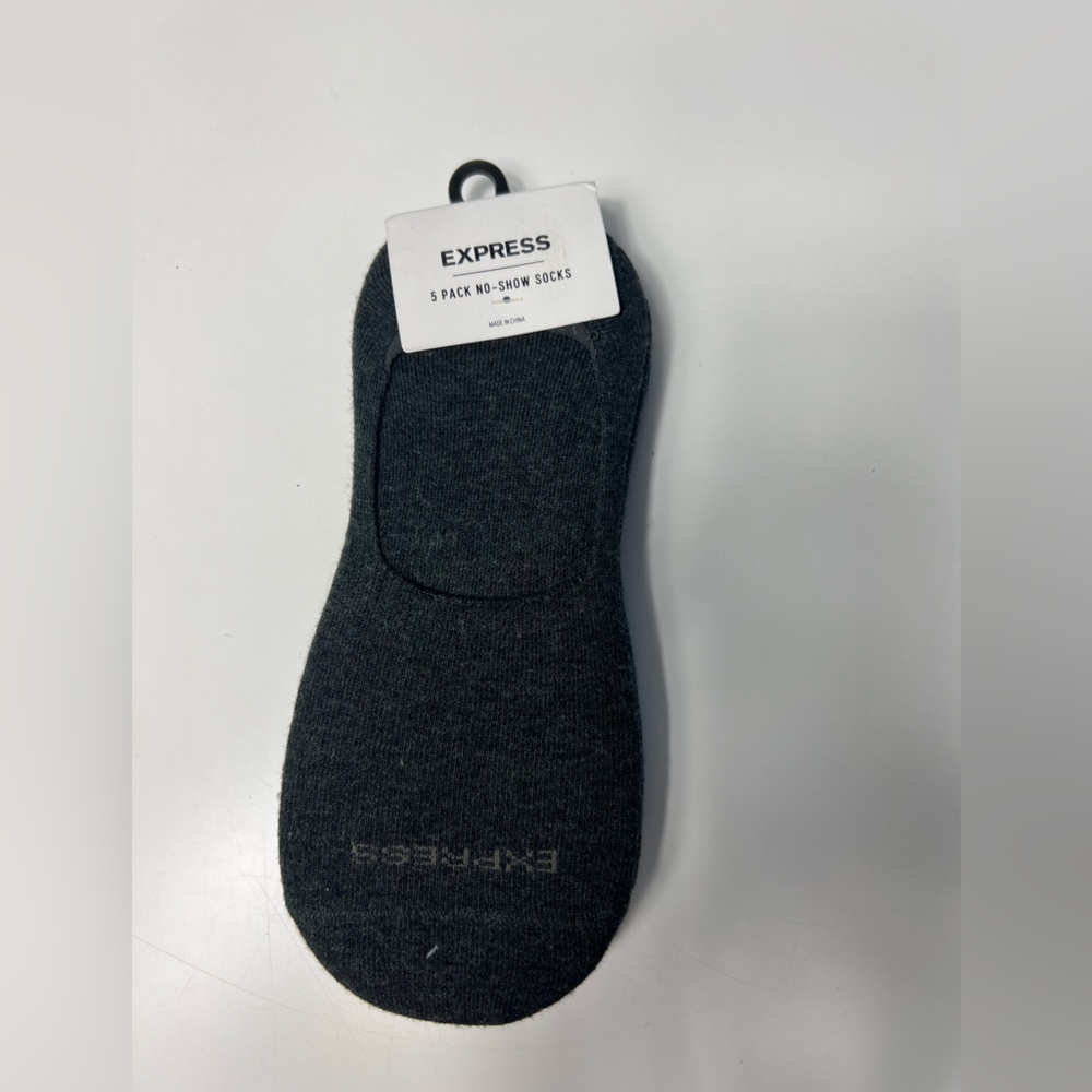 Express Charcoal No-Show Socks 5 Pack
de Size 8-13 NWT